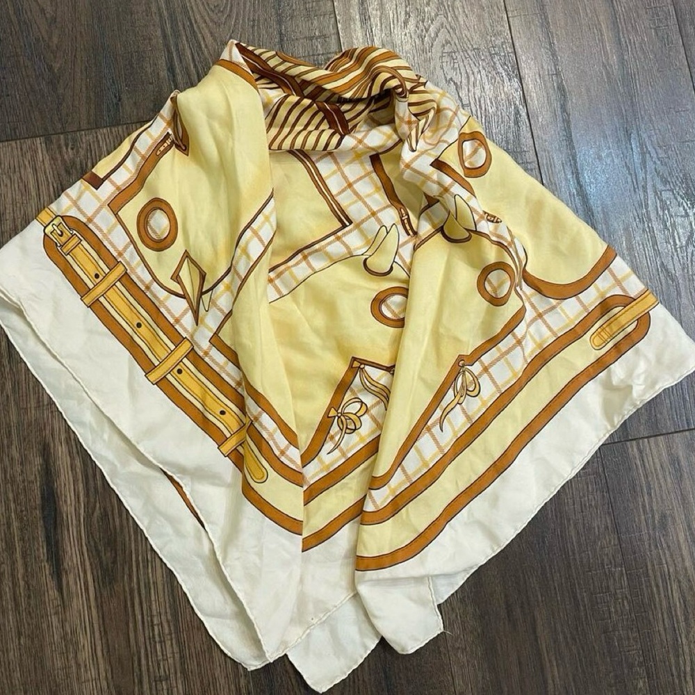 Authentic Hermès.100% silk. Size 90. - Picture 5 of 5